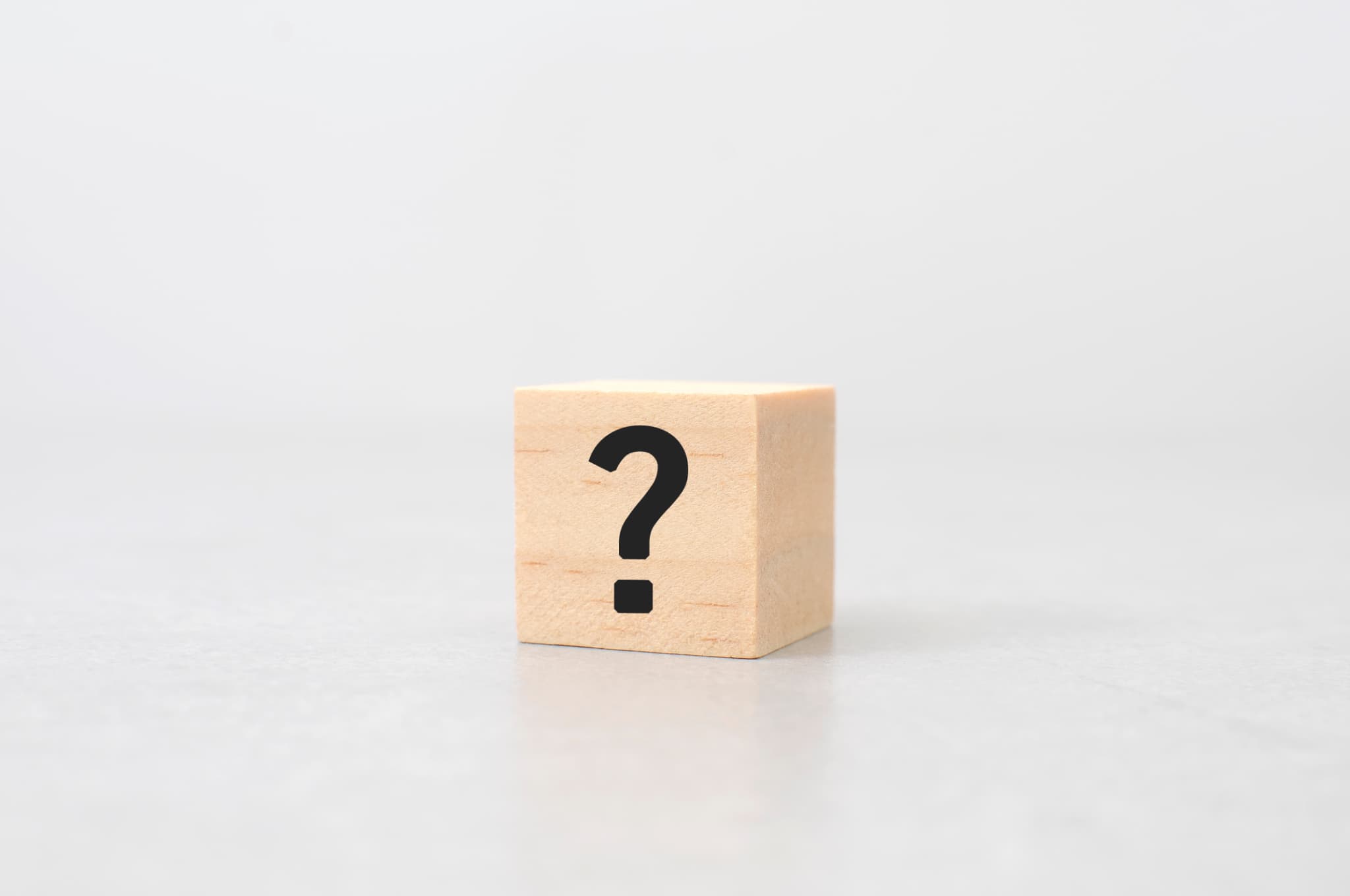 妊娠中のインプラント治療は可能か疑問を持つイメージ